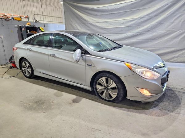 2014 HYUNDAI SONATA Hybrid/ Hybrid Limited — Passenger 3/4