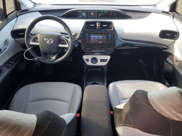 2016 TOYOTA PRIUS One/Two