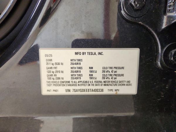 2026 TESLA MODEL Y