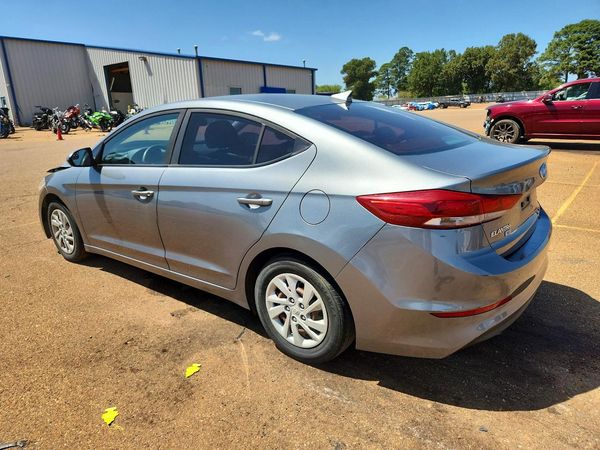 2017 HYUNDAI ELANTRA