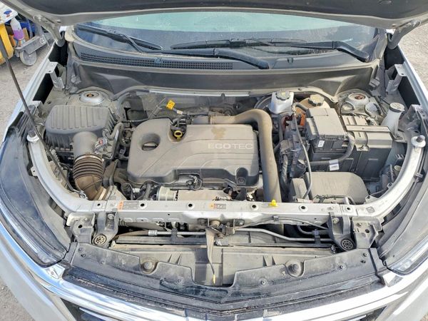 2022 CHEVROLET EQUINOX Premier (1LZ) — Engine bay