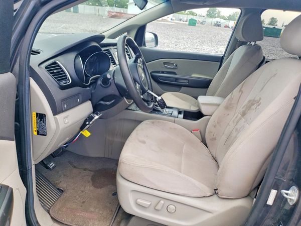2015 KIA SEDONA GL - Middle-low
