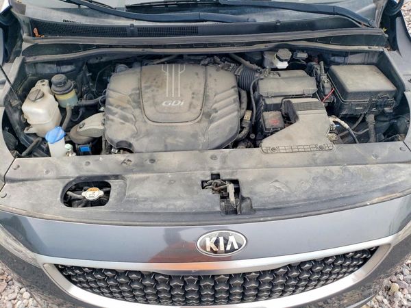 2015 KIA SEDONA GL - Middle-low