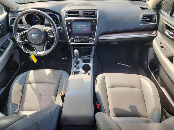 2018 SUBARU OUTBACK Limited+M/R