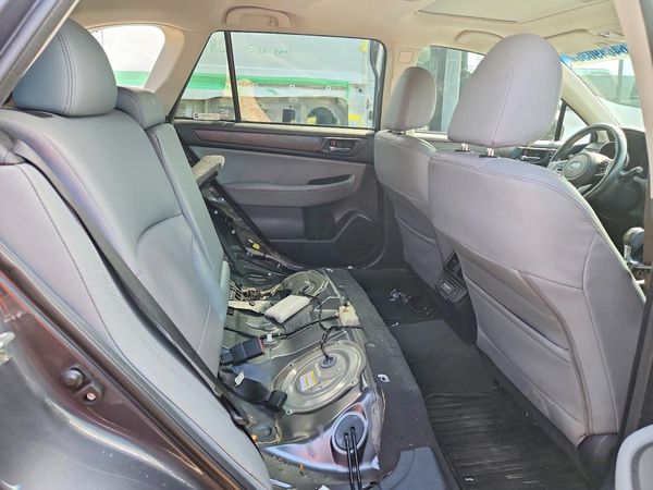 2018 SUBARU OUTBACK Limited+M/R