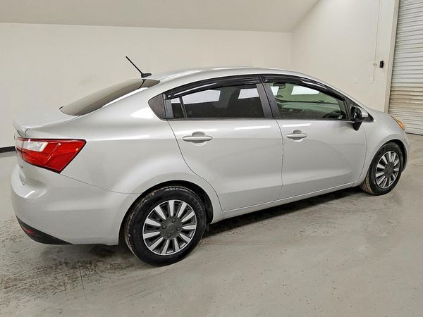2015 KIA RIO GL - Middle-low