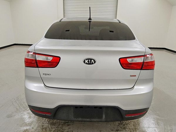 2015 KIA RIO GL - Middle-low