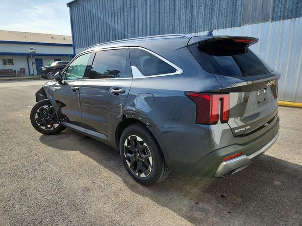 2024 KIA SORENTO S
