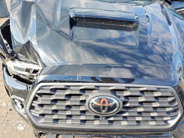 2020 TOYOTA TACOMA SR5