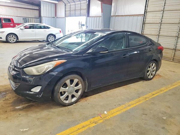 2013 HYUNDAI ELANTRA