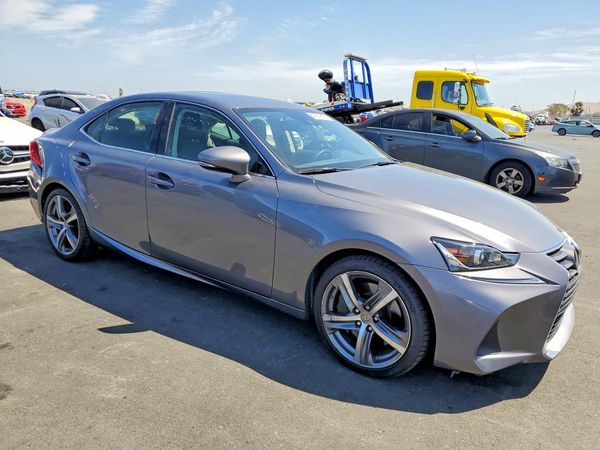 2017 LEXUS IS 200t