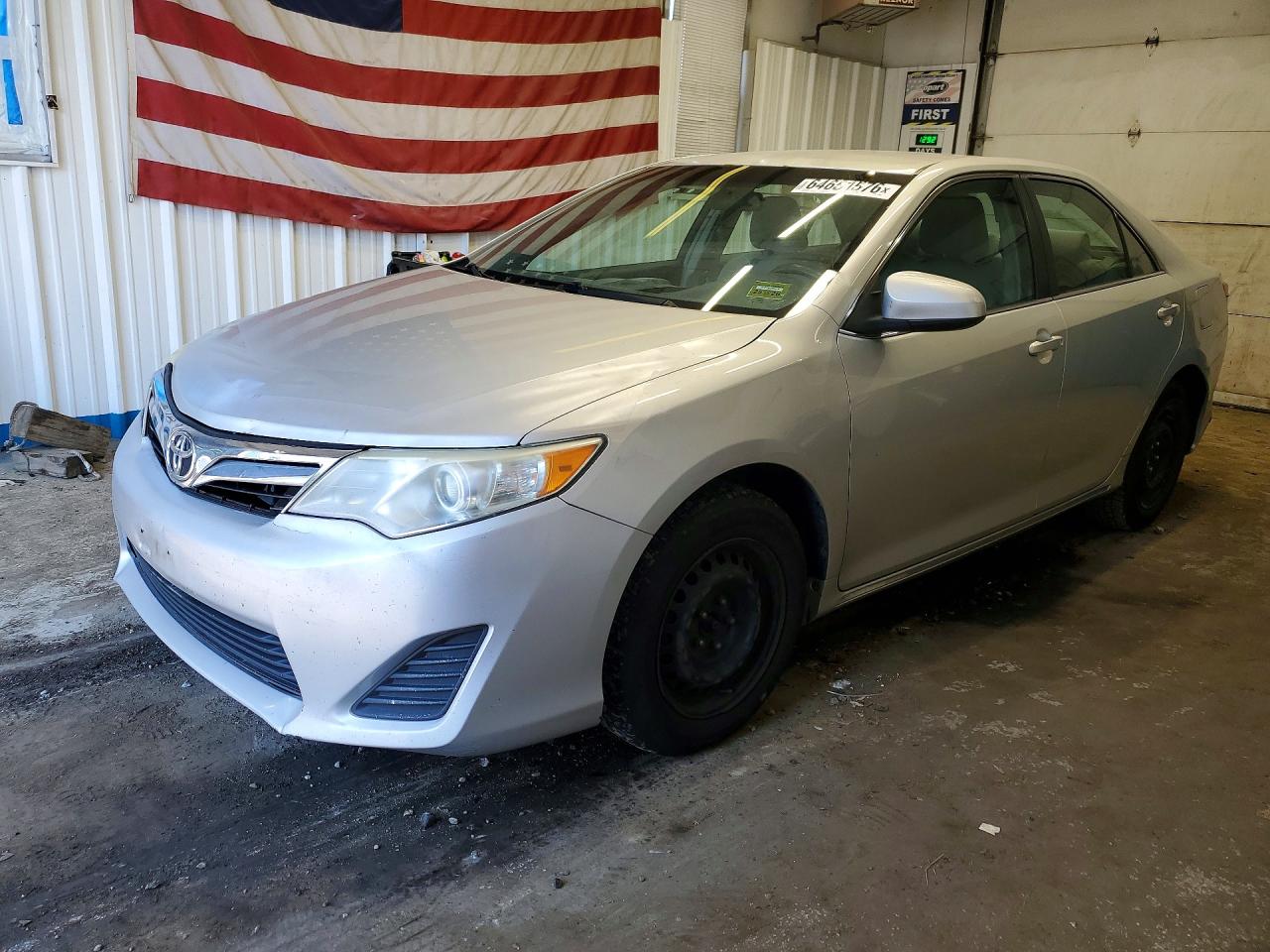 2012 TOYOTA CAMRY — Front 3/4