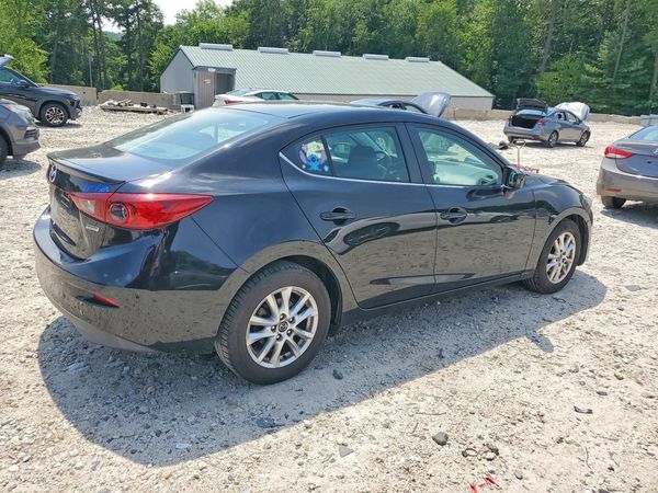 2015 MAZDA 3