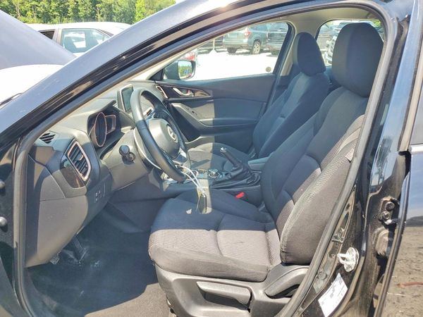 2015 MAZDA 3