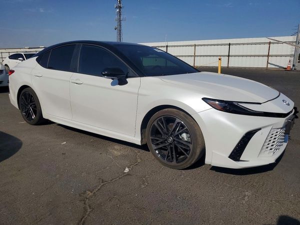 2026 TOYOTA CAMRY