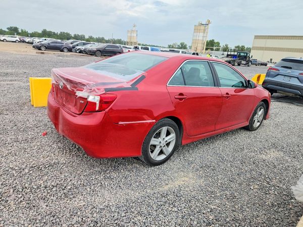 2012 TOYOTA CAMRY