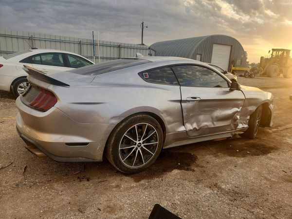 2020 FORD MUSTANG