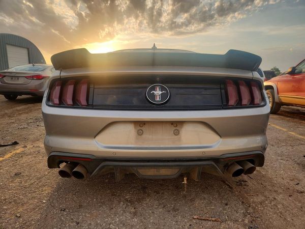 2020 FORD MUSTANG