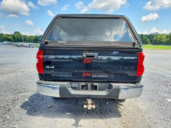 2021 TOYOTA TUNDRA