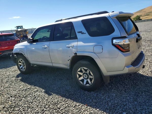 2023 TOYOTA 4RUNNER