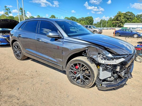 2023 AUDI Q8