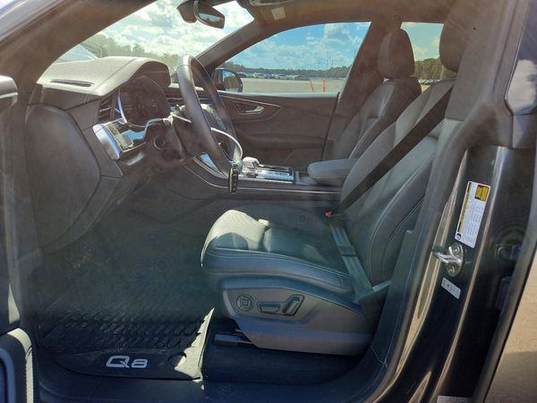 2023 AUDI Q8