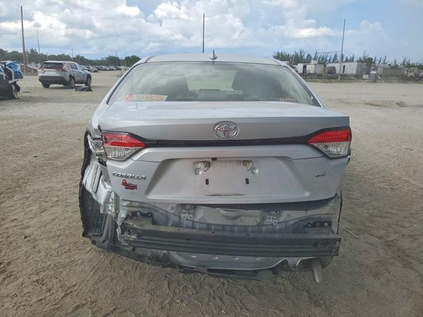 2021 TOYOTA COROLLA