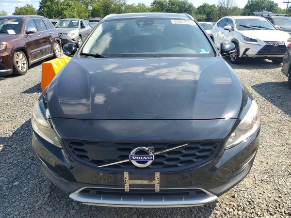 2017 VOLVO V60 CROSS COUNTRY
