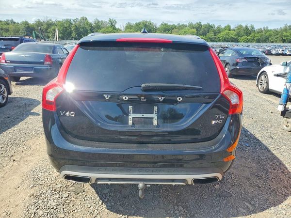 2017 VOLVO V60 CROSS COUNTRY