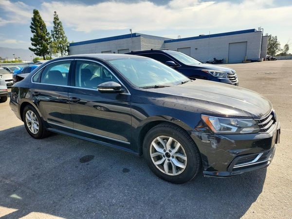 2017 VOLKSWAGEN PASSAT S