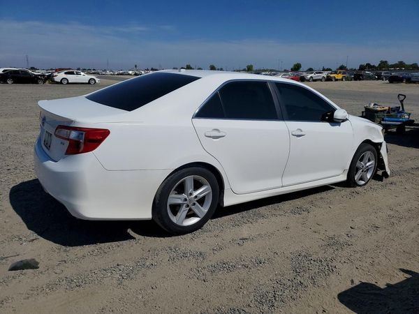 2013 TOYOTA CAMRY