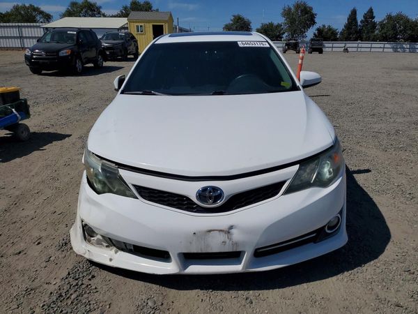 2013 TOYOTA CAMRY