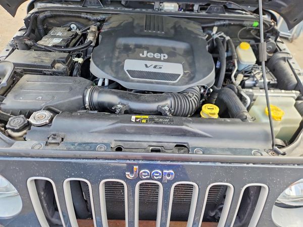 2017 JEEP WRANGLER UNLIMITED SAHARA 4X4