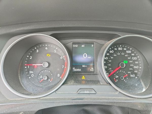2018 VOLKSWAGEN TIGUAN SE, 4Motion SEL
