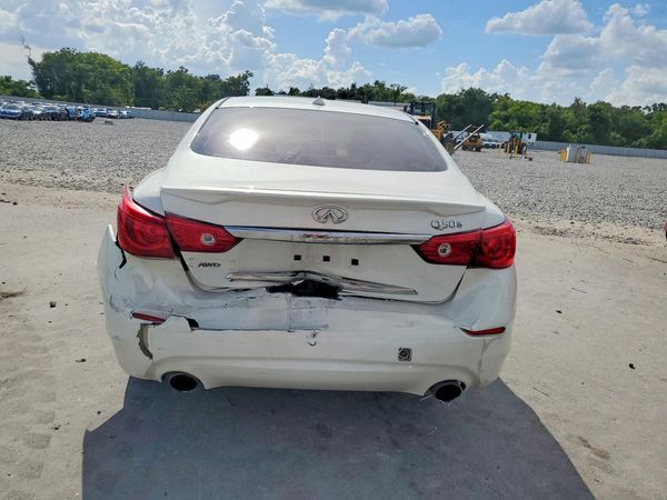 2015 INFINITI Q50