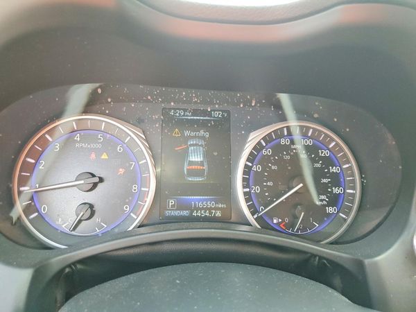 2015 INFINITI Q50