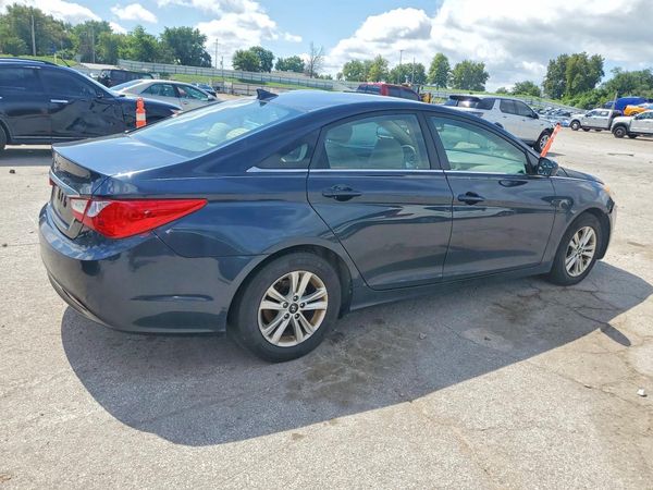 2012 HYUNDAI SONATA Middle-low level