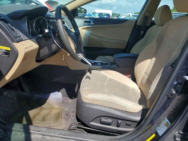 2012 HYUNDAI SONATA Middle-low level