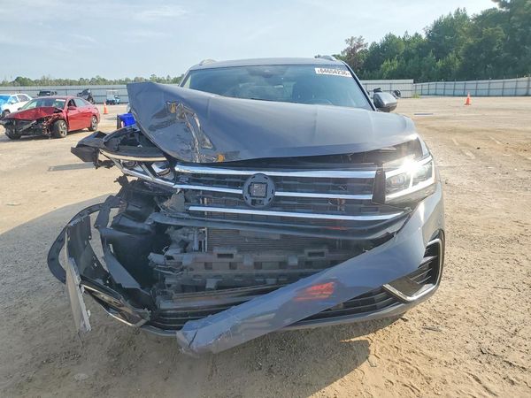 2020 VOLKSWAGEN ATLAS CROSS SPORT 4Motion SEL R-Line