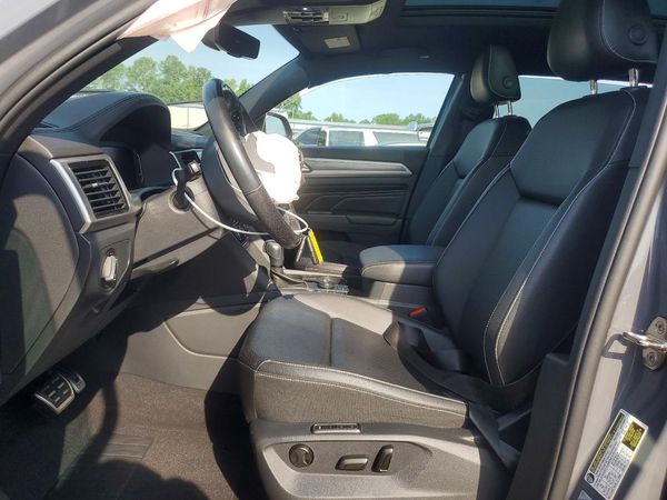 2020 VOLKSWAGEN ATLAS CROSS SPORT 4Motion SEL R-Line