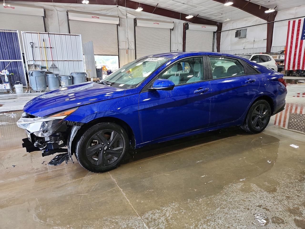 2021 HYUNDAI ELANTRA Blue