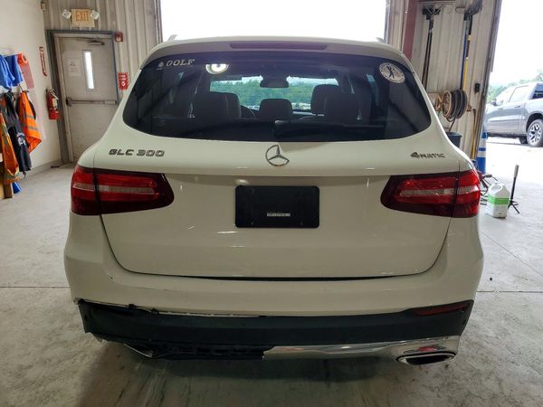 2018 MERCEDES-BENZ GLC GLC 300-4M