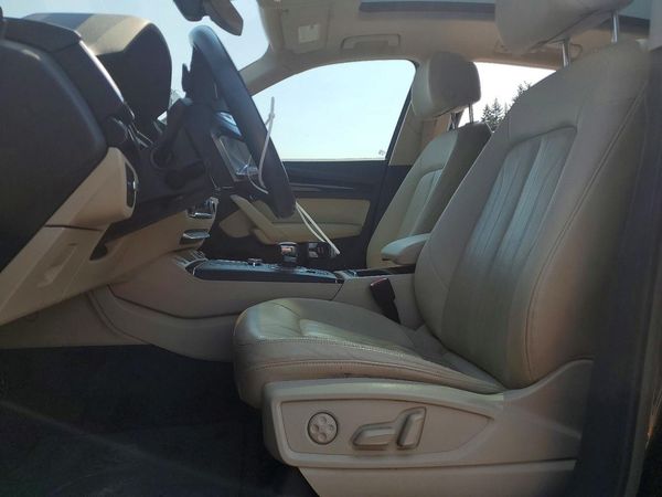 2018 AUDI Q5 quattro Premium Plus