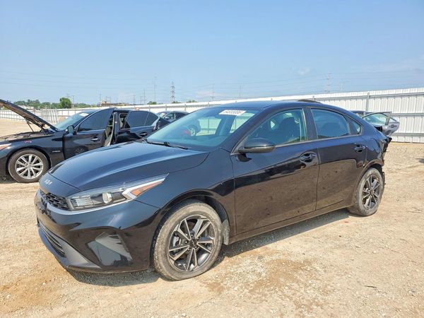 2022 KIA FORTE FE, LXS