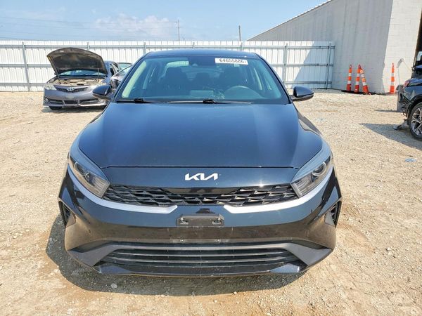 2022 KIA FORTE FE, LXS
