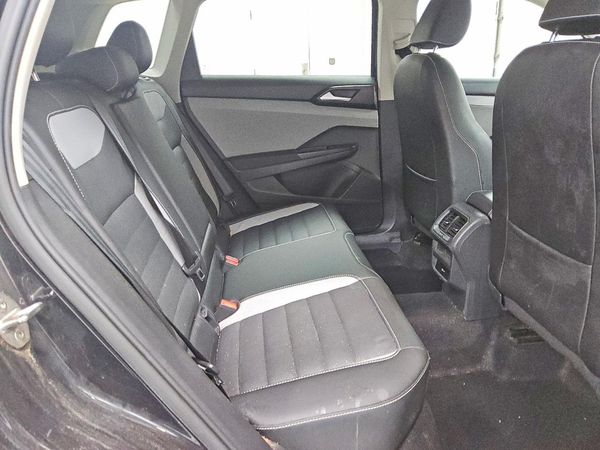 2022 VOLKSWAGEN TAOS 4Motion SEL — PSRS