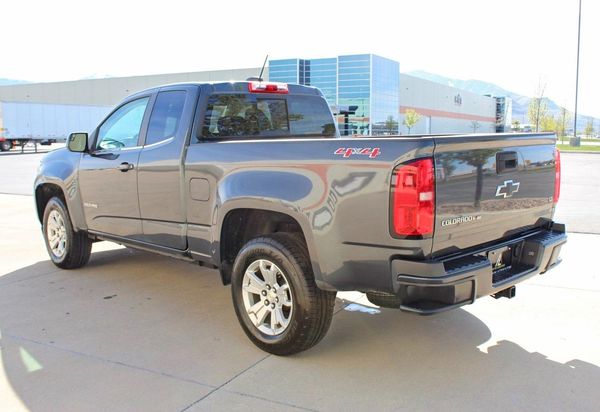 2017 CHEVROLET COLORADO LT