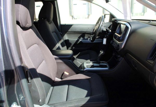 2017 CHEVROLET COLORADO LT