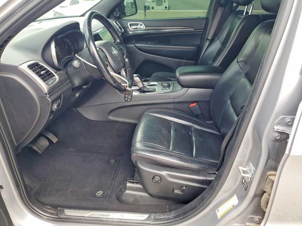2021 JEEP GRAND CHEROKEE Limited — DENT