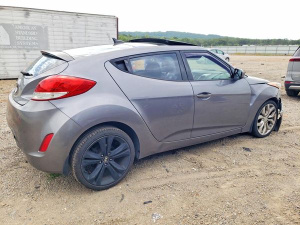 2013 HYUNDAI VELOSTER